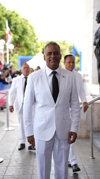 ¿Por qué el rey de España, Felipe VI, no asistió vestido de blanco a la juramentación de Abinader?,¿Por qué el rey de España, Felipe VI, no asistió vestido de blanco a la juramentación de Abinader?