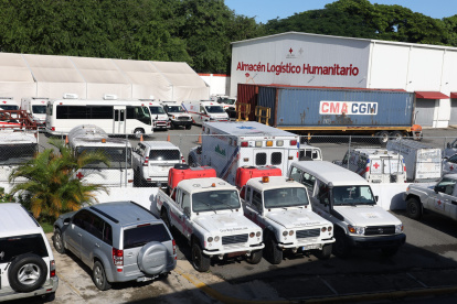 Ambulancias de la Cruz Roja trabajan para el Sistema de
Emergencia 911.