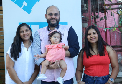 Yinett Fernández, Julio Vargas, Yinia Fernández y Julette Vargas