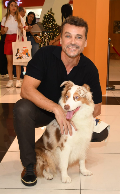 Federico Ozores junto a su mascota Killua