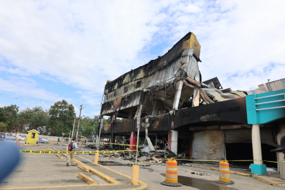 El local permanece acordonado y con un dispositivo de seguridad