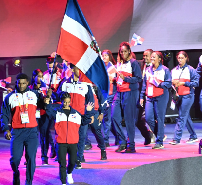 Delegación dominicana en desfile de San Salvador 2023.