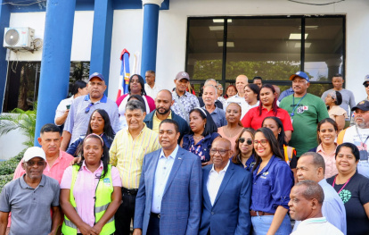 La Liga Municipal Dominicana en coordinación con Fedomu, acudió al llamado del alcalde para mejorar la recolección de residuos sólidos en el municipio Santo Domingo Oeste