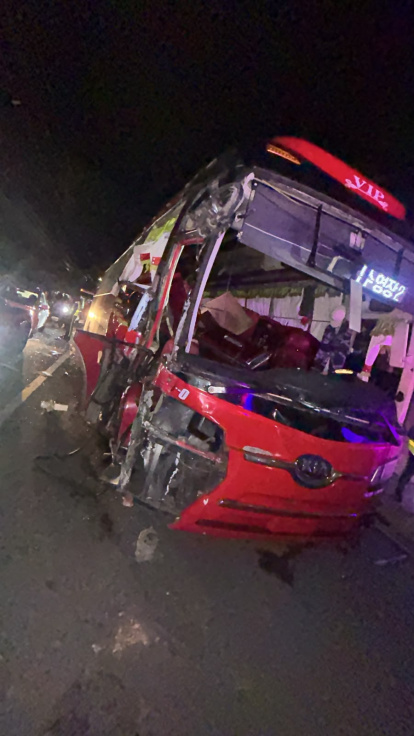 Autobús involucrado en el accidente