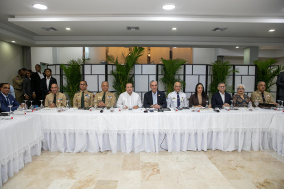 Presidente Abinader encabeza reunión de seguimiento al Plan de Seguridad Ciudadana
