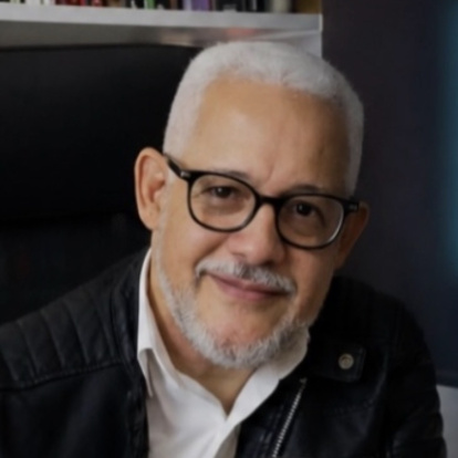 El destacado periodista José Antonio Aybar, editor del periódico Testigo.