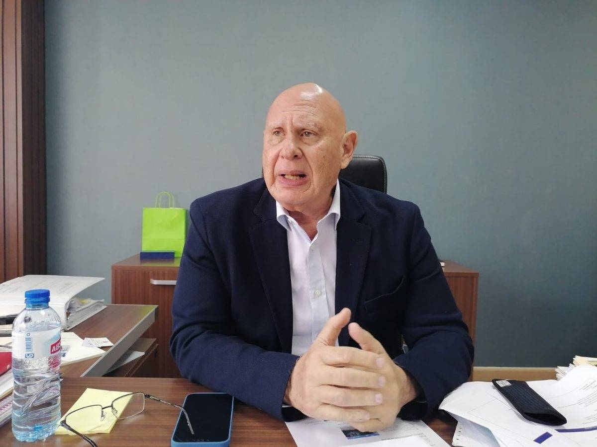 El senador Pedro Catrain