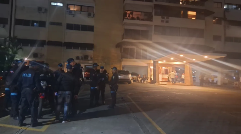 Ataque con arma blanca en Naco: una mujer muerta y cinco heridos