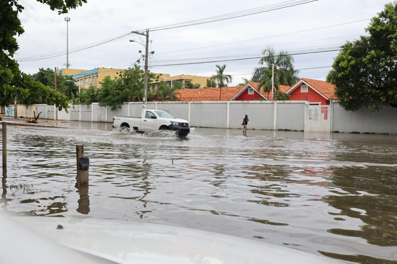 Tormenta Melissa azotó con fuerza: Estos fueron los daños y desplazados hasta el momento en República Dominicana