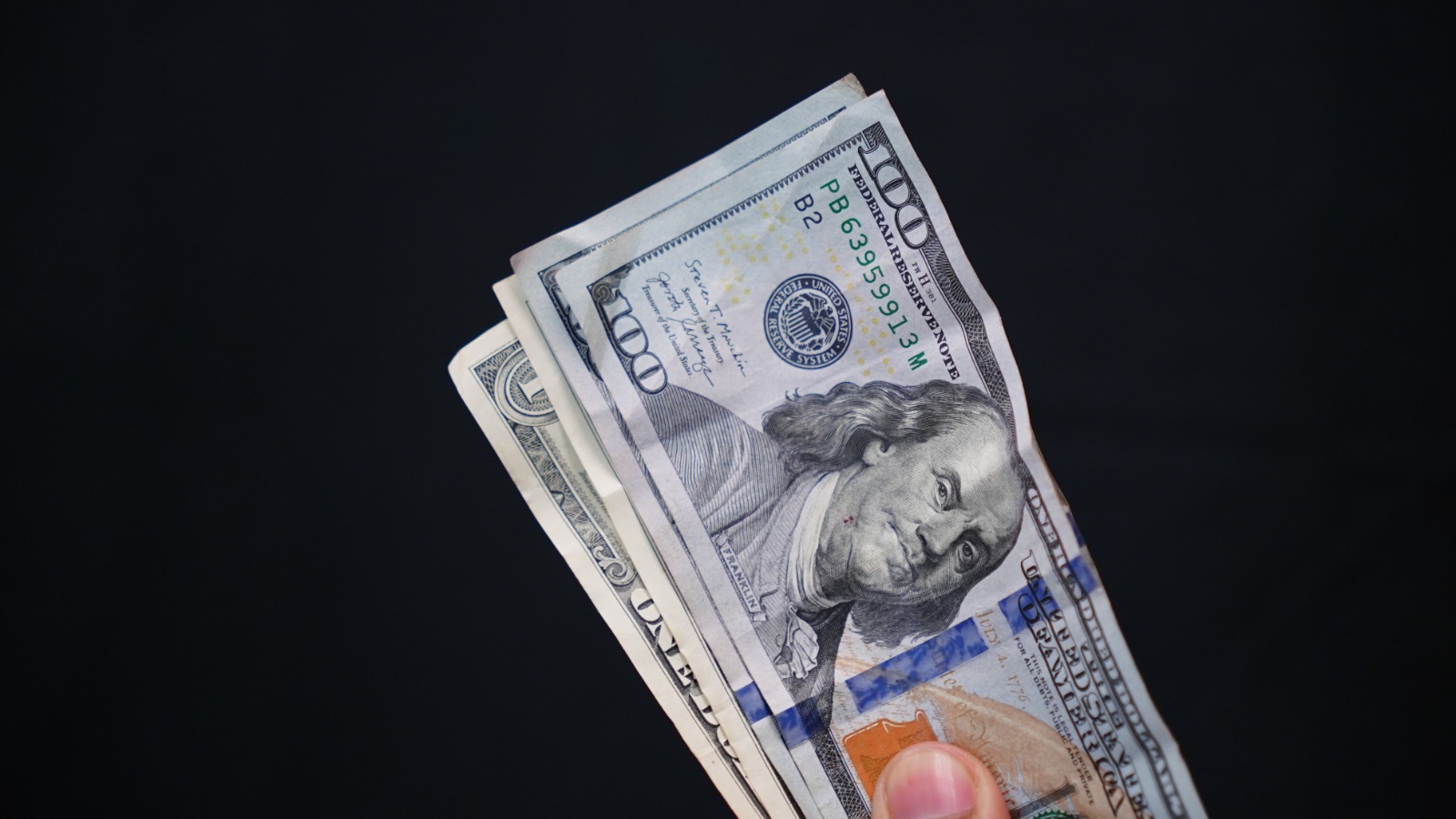 dolares