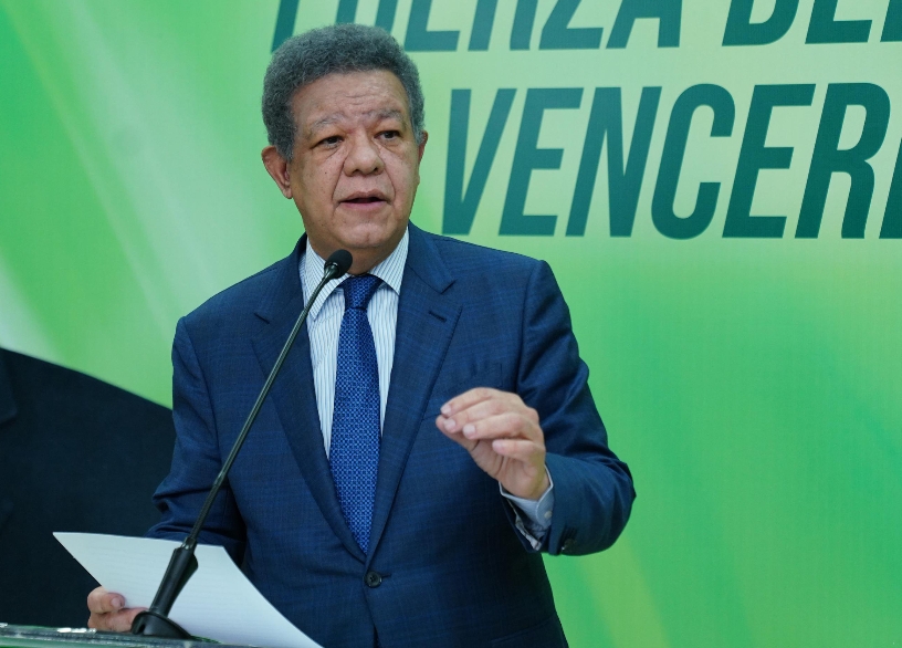 El presidente de la Fuerza del Pueblo, Leonel Fernández