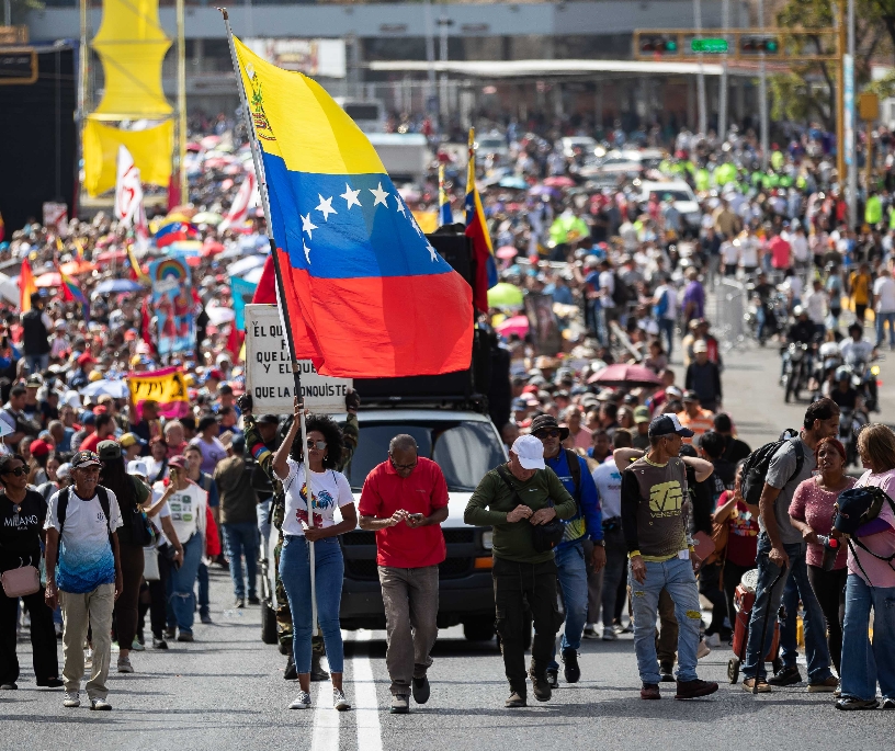 Chavistas mientras marchaban por Caracas.