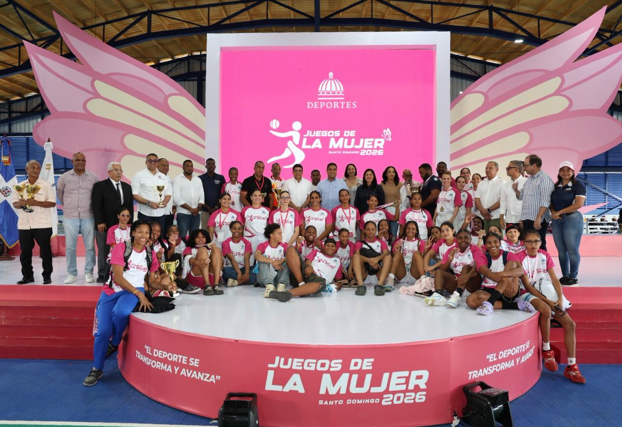 La representación metropolitana, conformada por el Distrito Nacional y la provincia Santo Domingo, alcanzó 52 medallas, distribuidas en 22 de oro, 14 de plata y 16 de bronce.