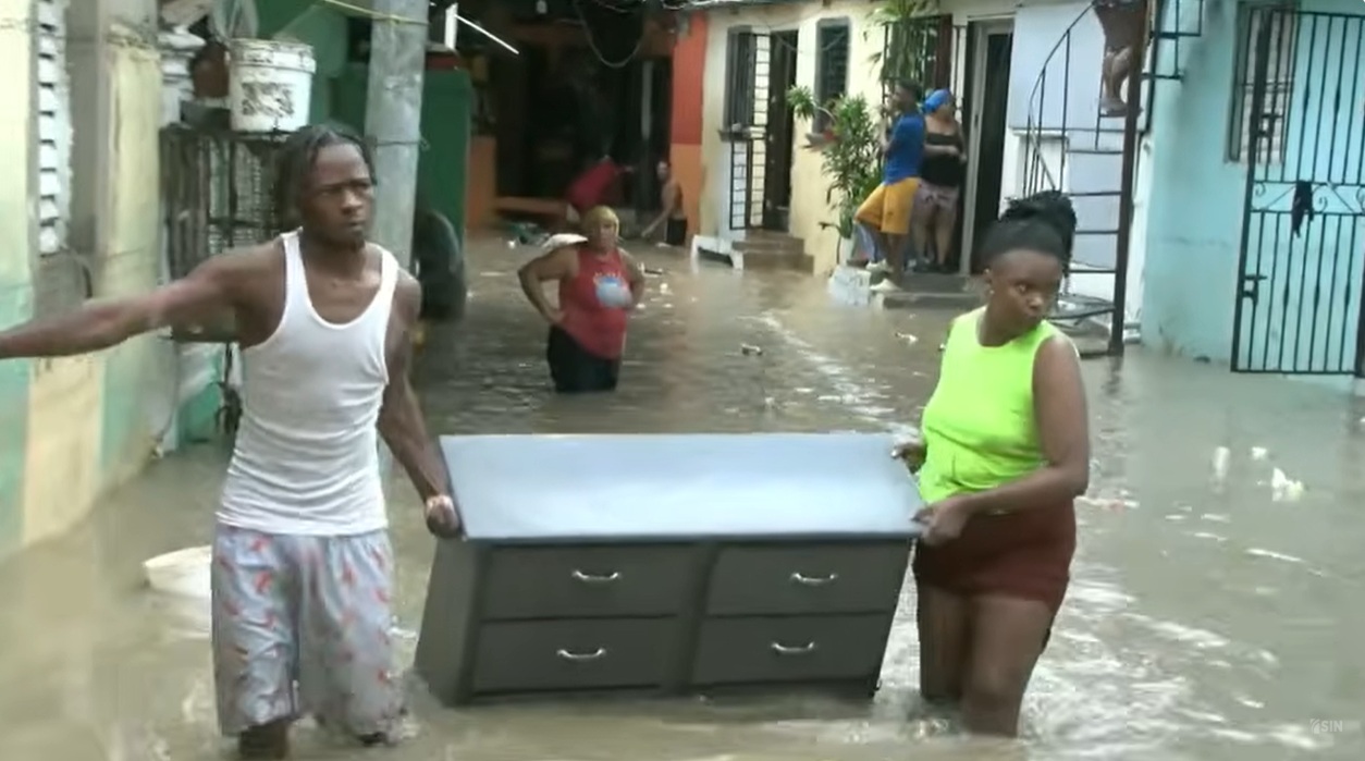 Inundaciones en La Puya de Arroyo Hondo