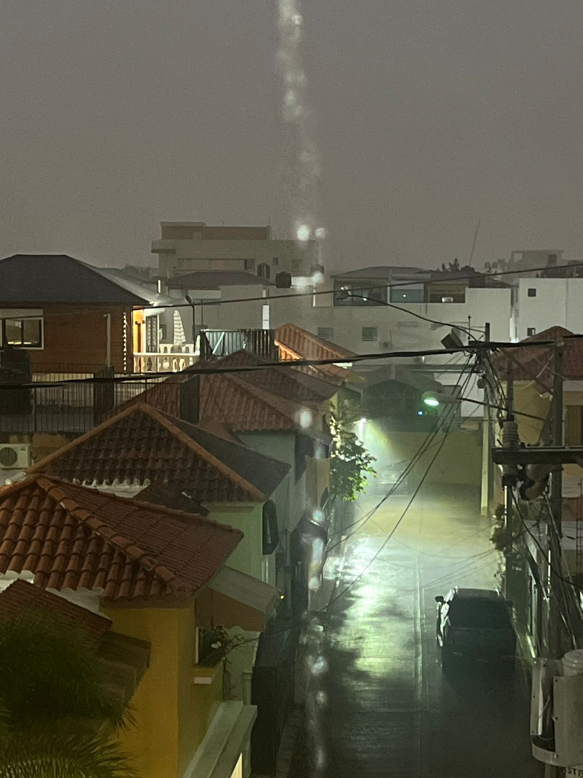 Vaguada comienza a impactar el Este de Santo Domingo