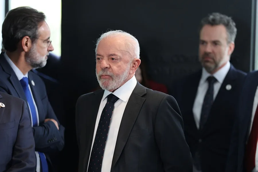 El presidente de Brasil, Luiz Inácio Lula da Silva, asiste a una rueda de prensa, este 7 de mayo de 2026, en la Embajada de Brasil en Washington (Estados Unidos). EFE/ Octavio Guzmán