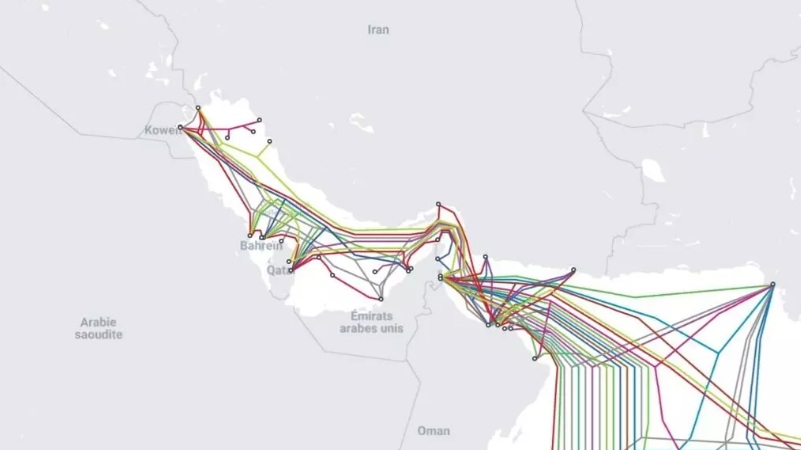 Un mapa de los cables submarinos que se actualiza periódicamente en una página web especializada