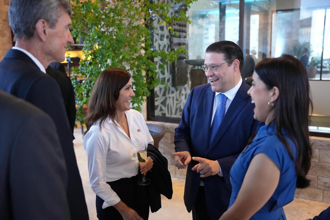 Yayo Sanz Lovatón y Lea Francis Campos.