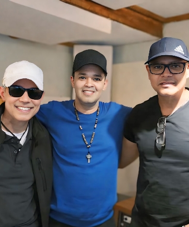 Gabby, Darys y Álex Bueno