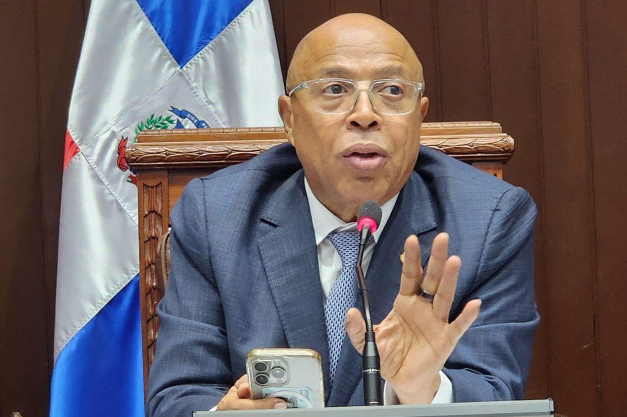 Alfredo Pacheco, propuso enviar el Código del Trabajo a la Comisión del Trabajo. Juan María Ramírez