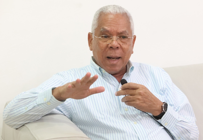 Frank Cáceres, demógrafo.