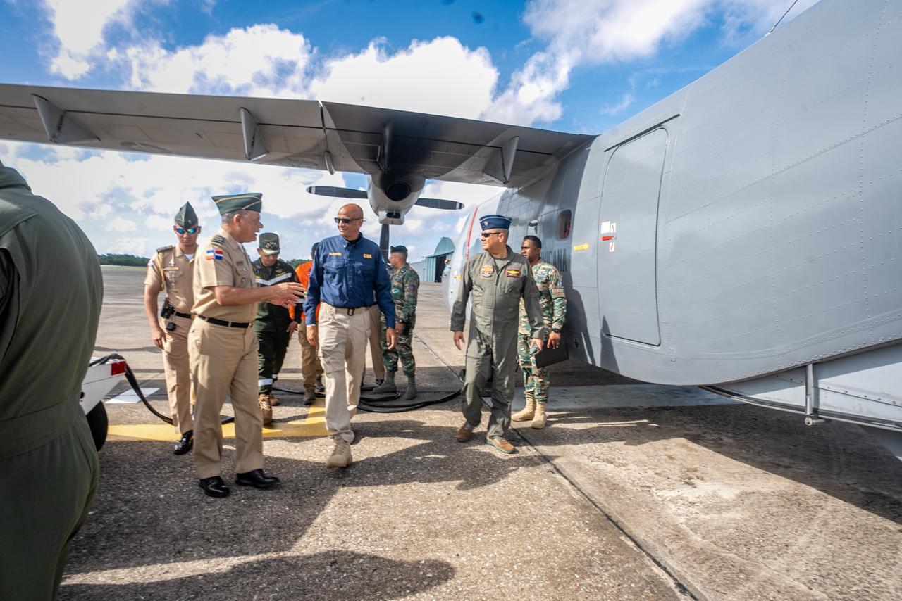 Gobierno dominicano envía nuevo contingente de rescatistas a Venezuela para reforzar las labores de búsqueda y rescate