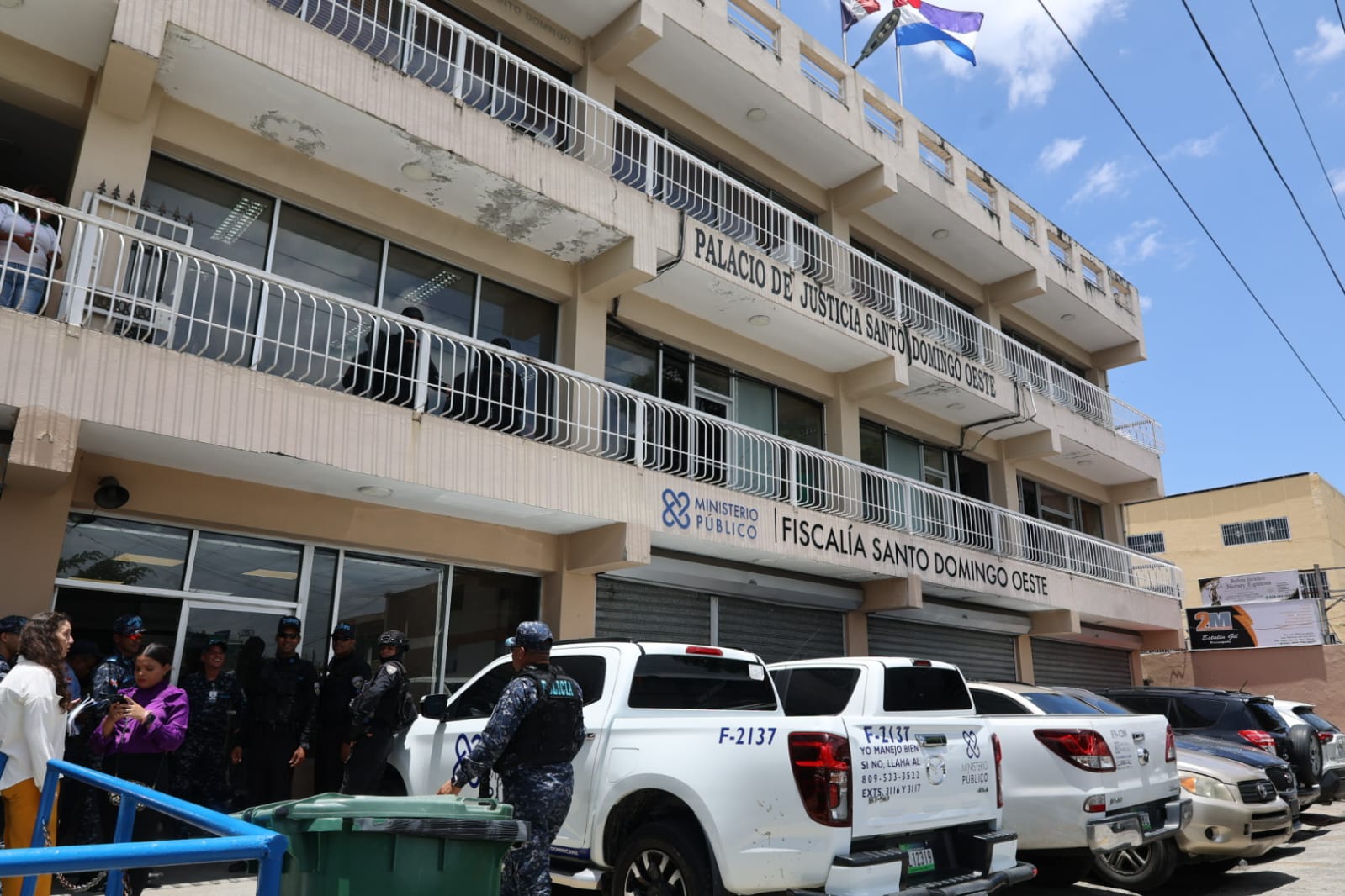 Ambiente en la Fiscalía de Santo Domingo Oeste antes de la medida de coerción a cabo implicado en muerte de Darlin Mercado