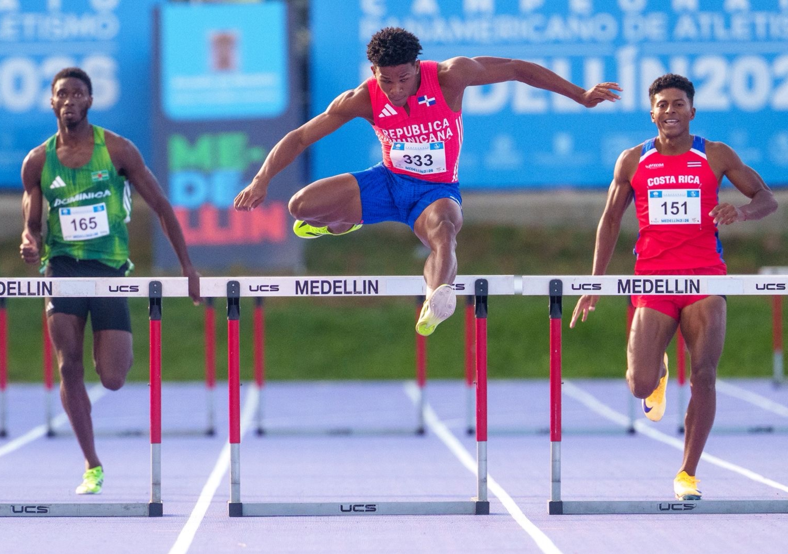 Centro, dominicano, Iral Núñez, quien ganó la medalla de oro en el Torneo Panamericano en Medellín, Colombia hace unos días.