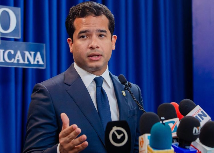 Omar Fernández dijo que prefirió mayores penas en el Código Penal.