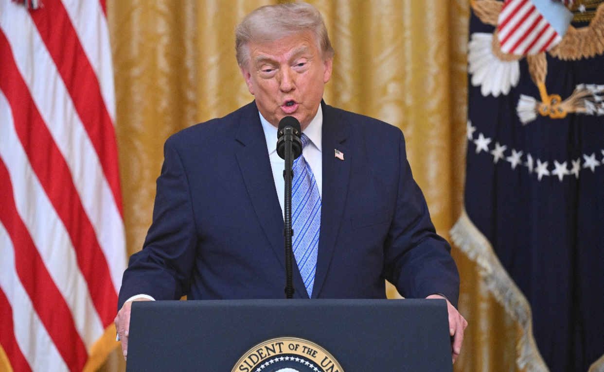 El presidente de Estados Unidos, Donald Trump, mientras daba su discurso anoche.