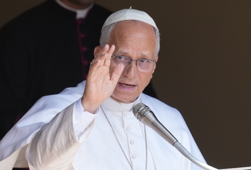 El papa León XIV  en Castel Gandolfo.