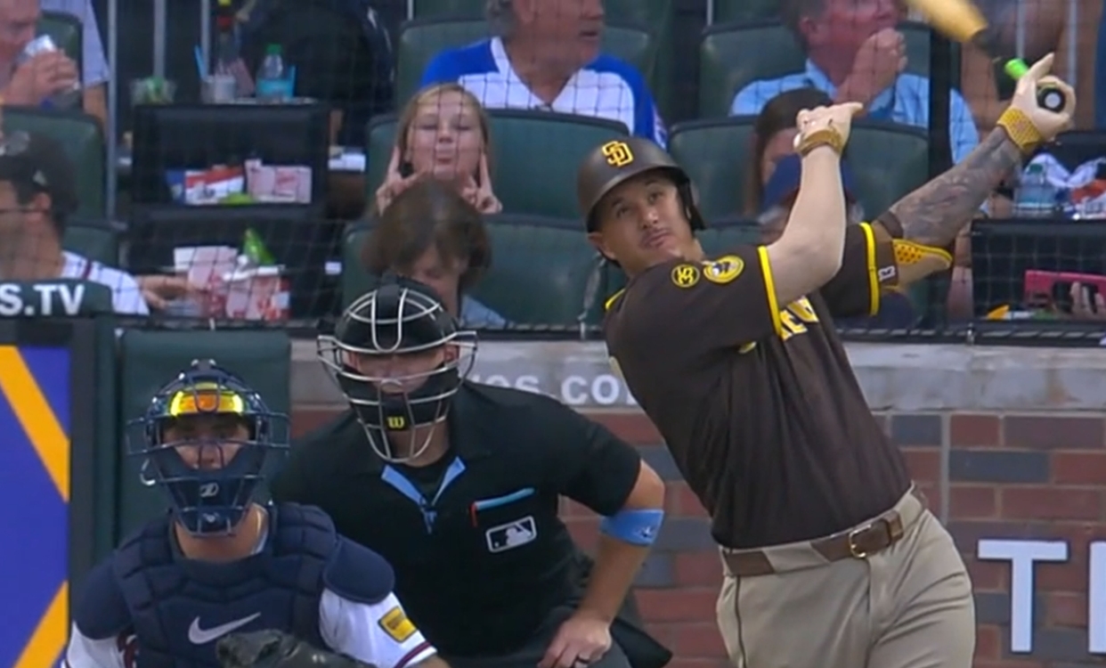 Manny Machado conectó anoche sus jonrones 21 y 22.