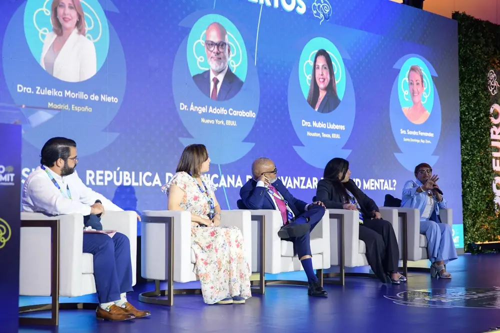Parte de los panelistas en Euro Summit 2026.