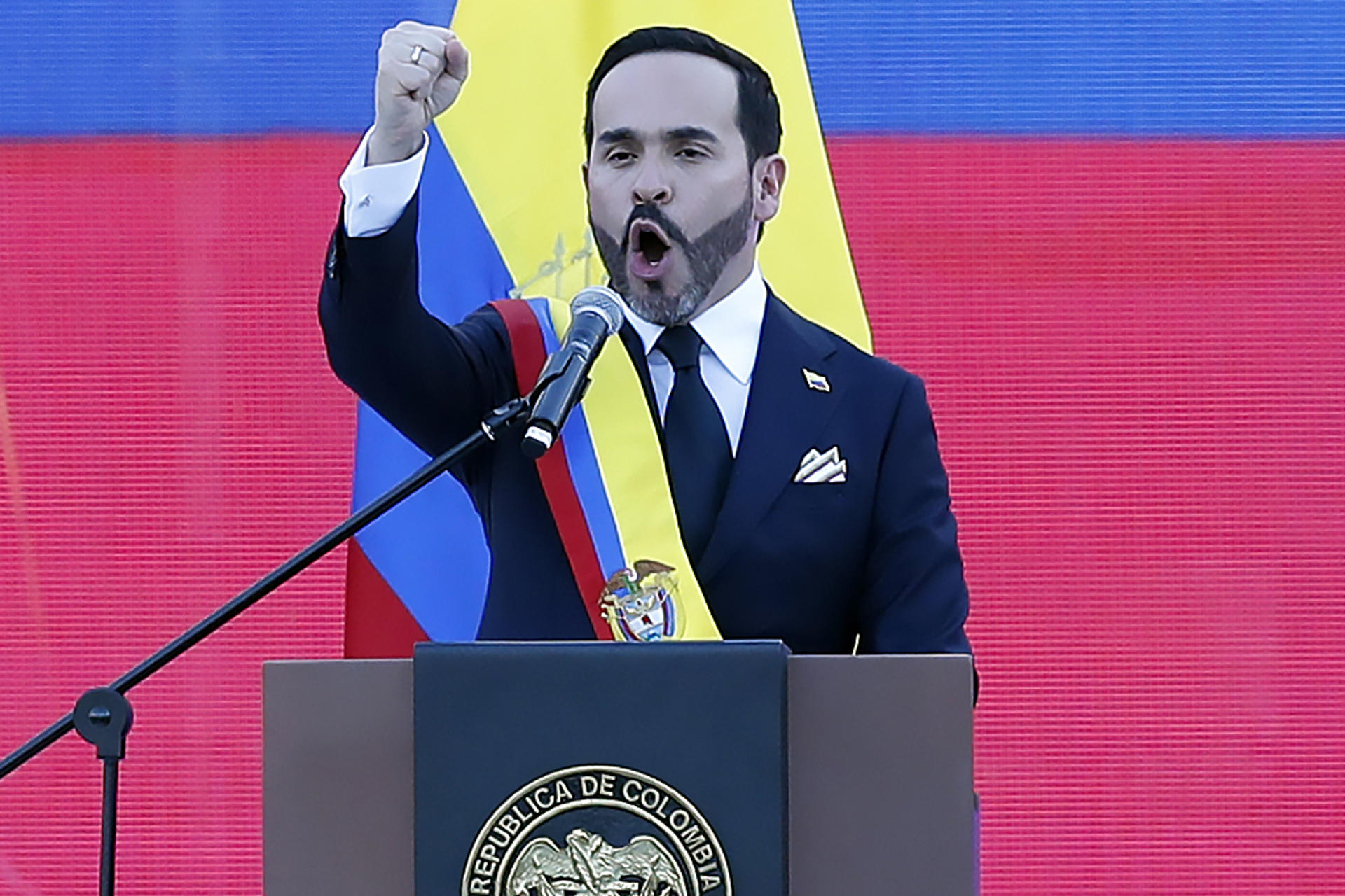 El presidente de Colombia, Abelardo de la Espriella, pronuncia un discurso donde manifestó que el país necesita una 