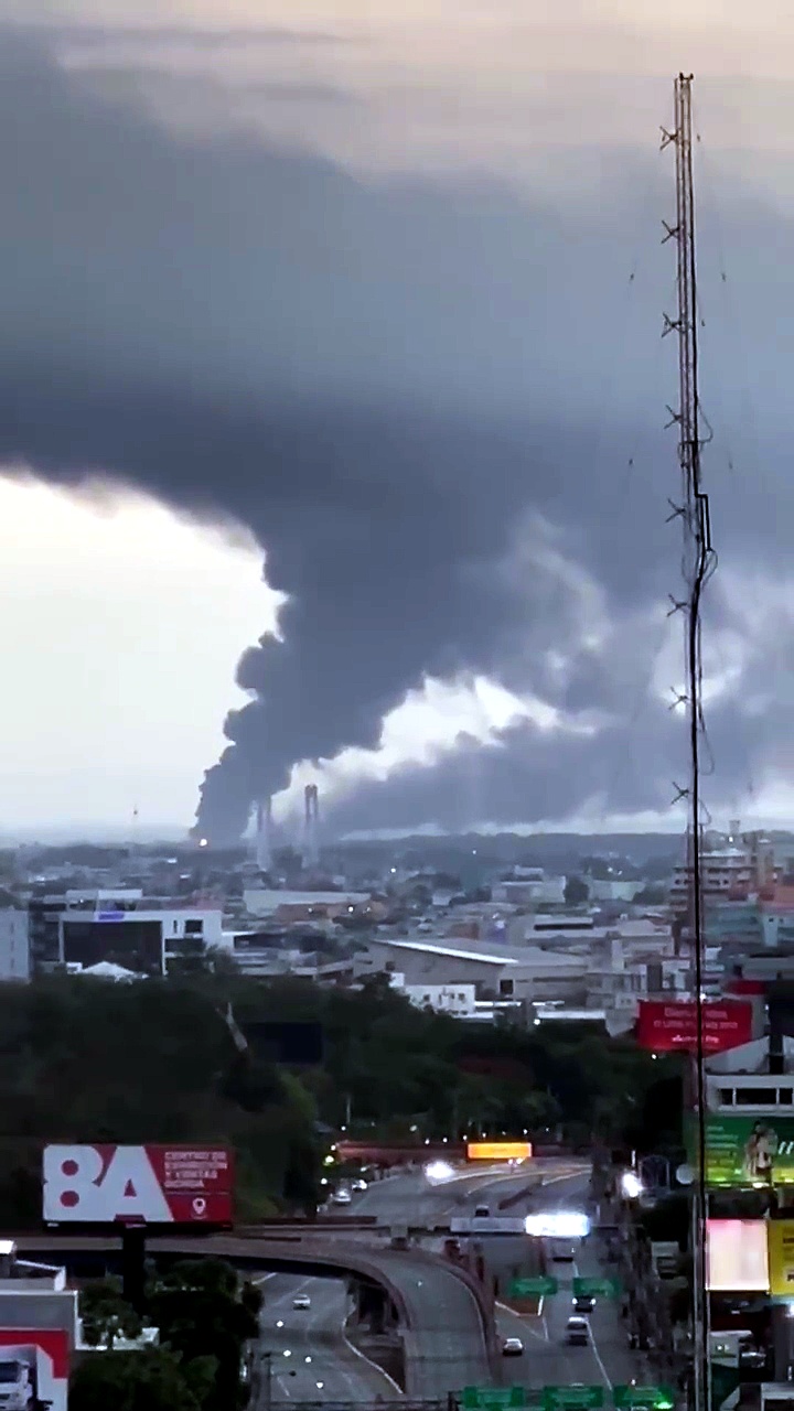 Incendio en Santo Domingo Este