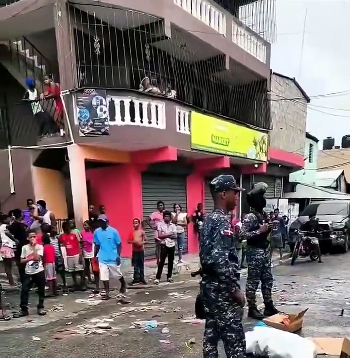 Hallan un feto en la cañada de Guajimía, Santo Domingo Oeste