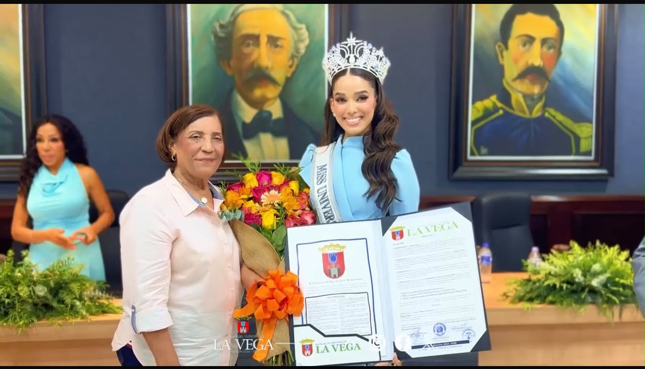 Melissa Núñez recibe homenaje en La Vega tras ganar Miss República Dominicana Universo 2026