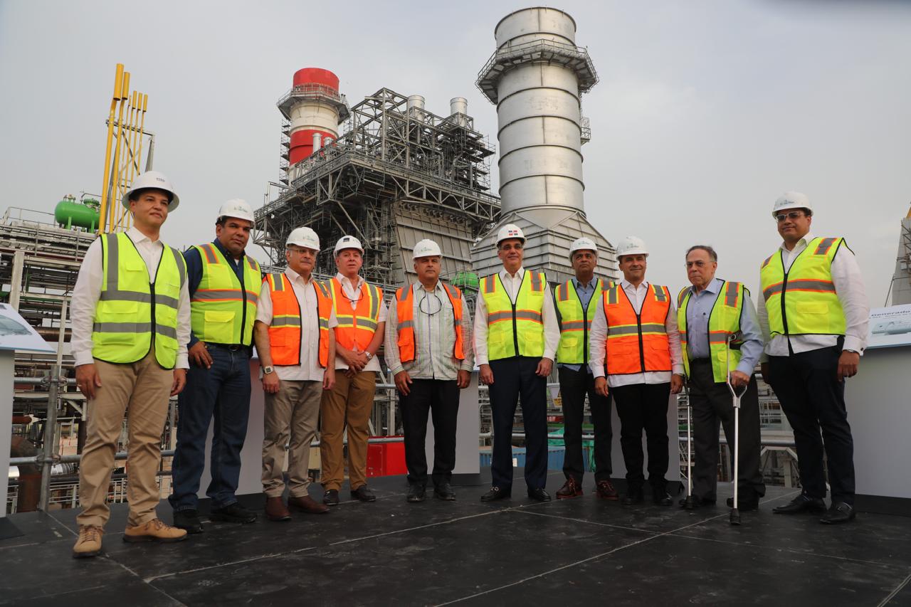 “El gobierno se ha preocupado por dejar al país en tranquilidad en la parte de generación energética” señaló el presidente Luis Abinader.