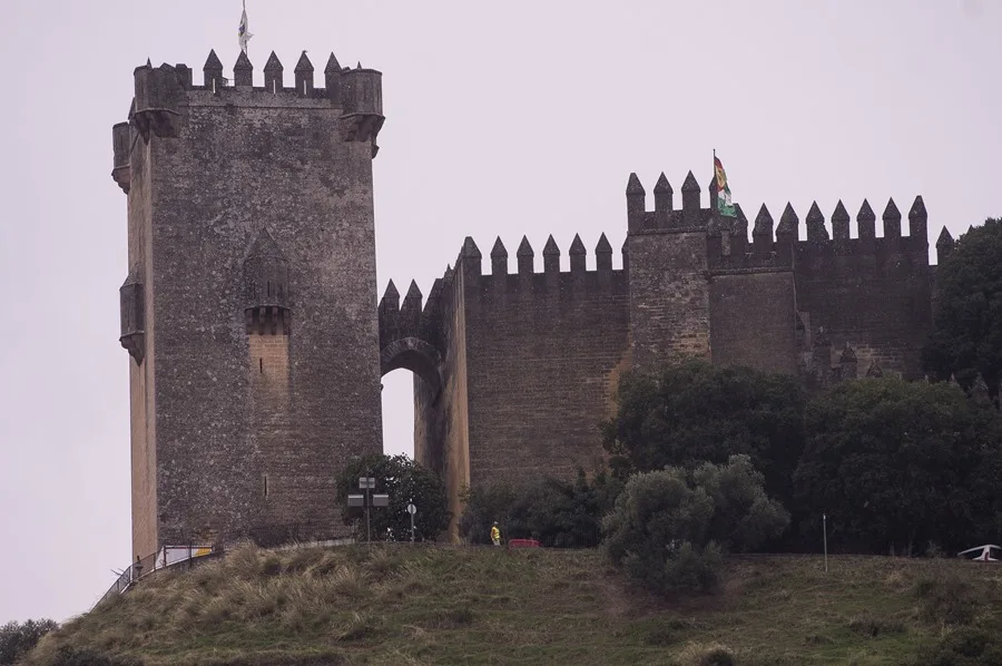 Imagen de archivo del castillo medieval de Almodóvar del Río, en Córdoba, donde se rodó parte de la séptima temporada de 