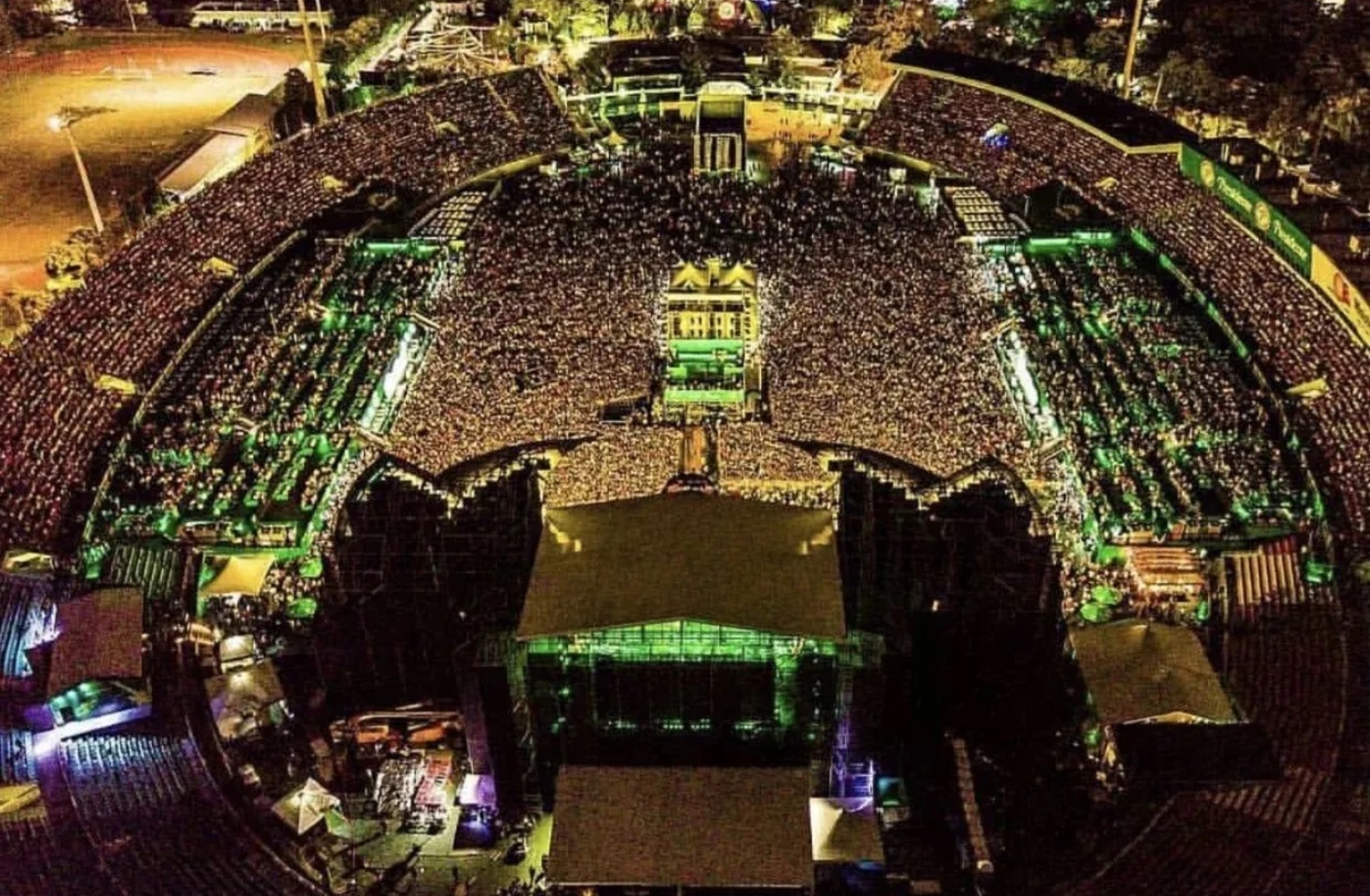 El Festival Presidente ha reunido, en sus ediciones anteriores, un promedio de 50,000 personas cada día, desde su primera entrega en 1997.