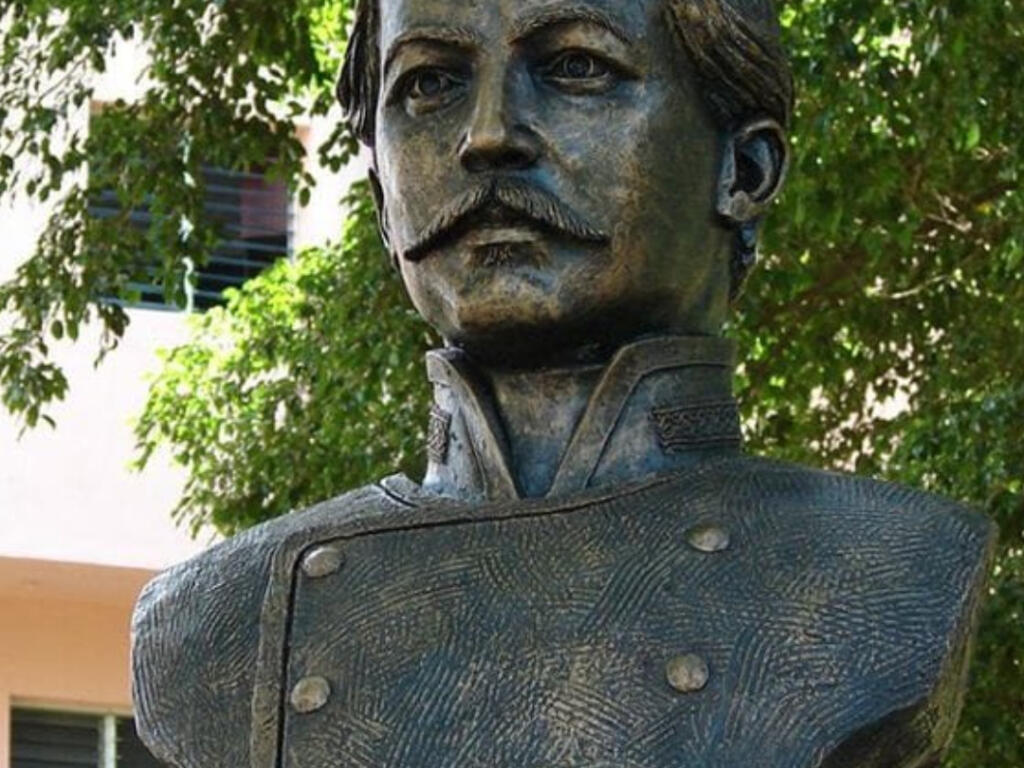 Busto de José Contreras