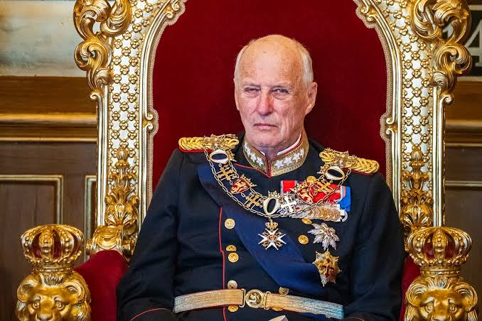 El rey de Noruega Harald V, de 89 años, falleció