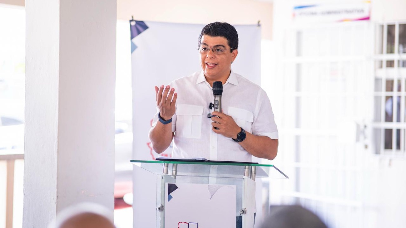 Felipe   Suberví, de  la Caasd.