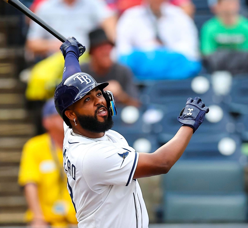 Junior Caminero pegó su jonrón 37 en triunfo de Rays.