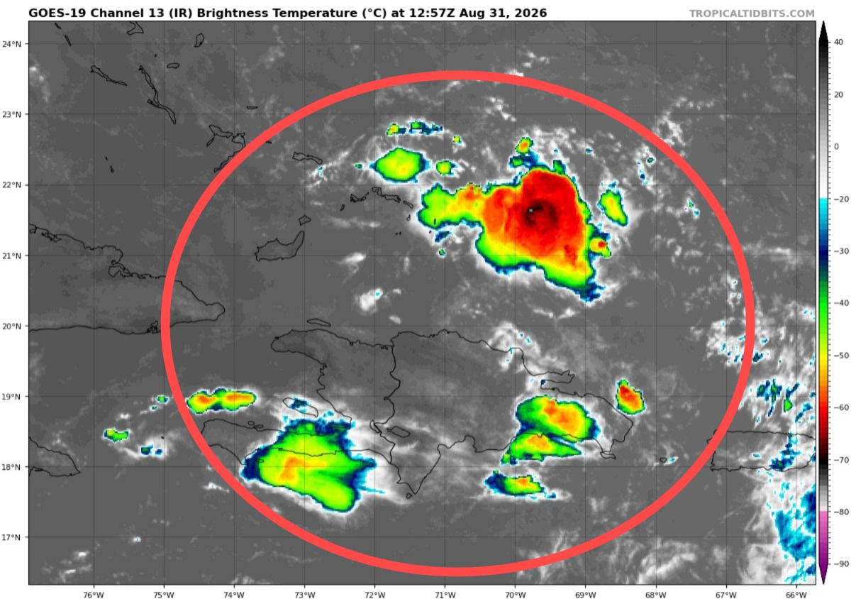 Imágen de satélite infrarrojo mostrando los remanentes de la Tormenta Tropical Dolly, sobre el país.