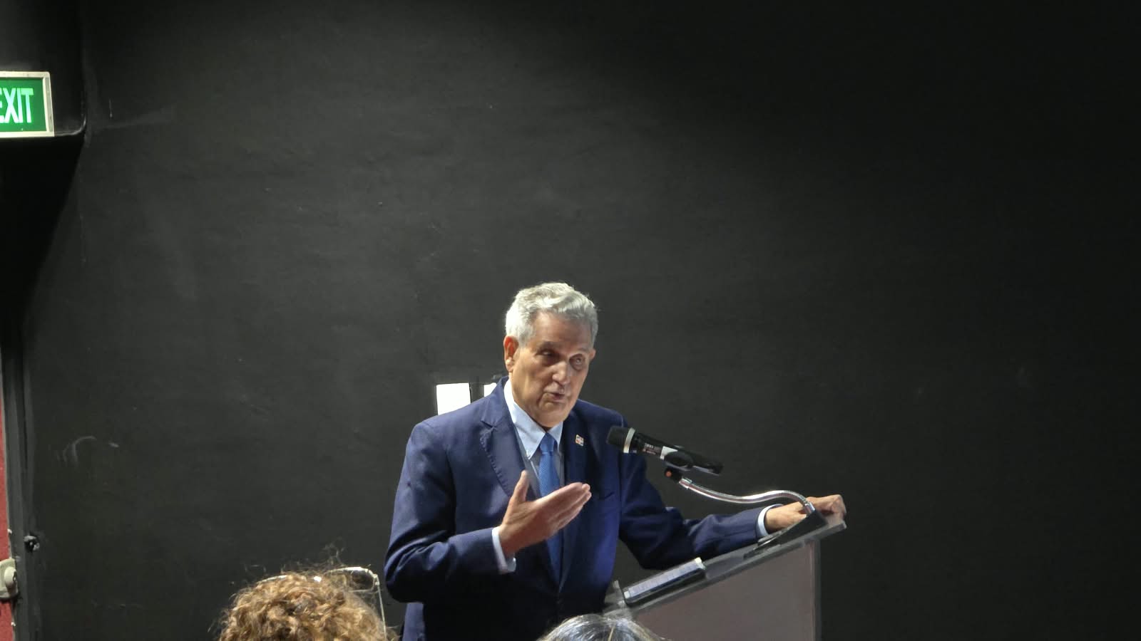 Aunque precisa que la misma debe tratarse con profundos rigores éticos y con cuidado