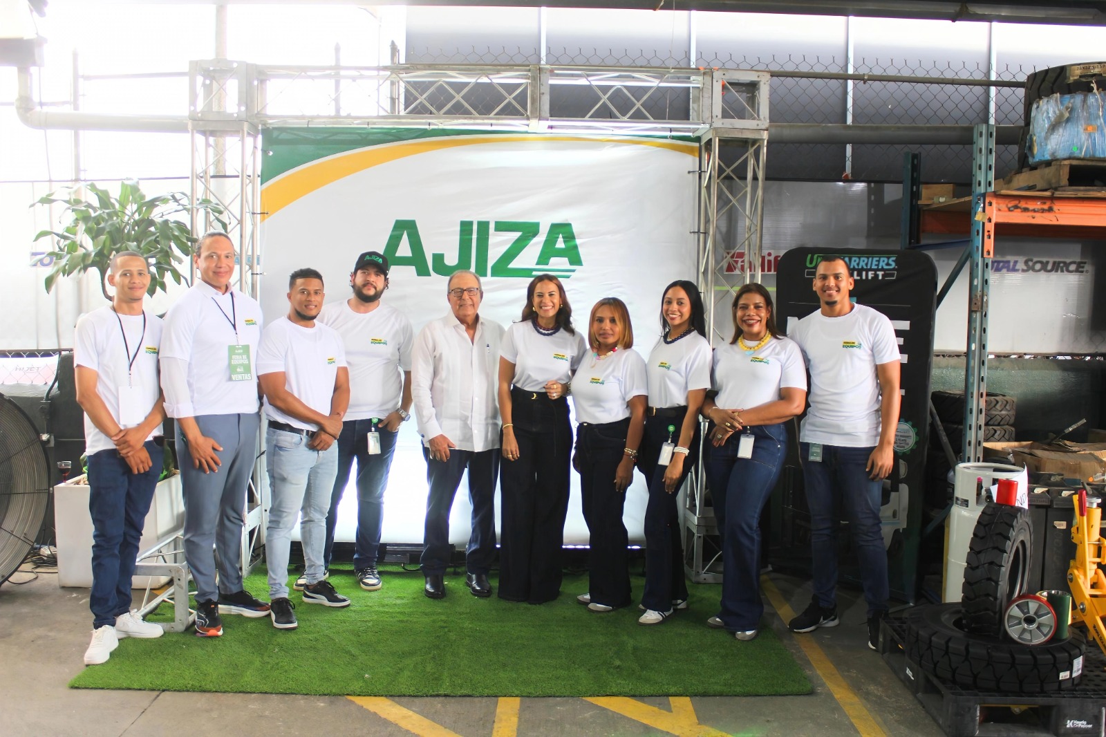 Equipo de ventas de Ajiza