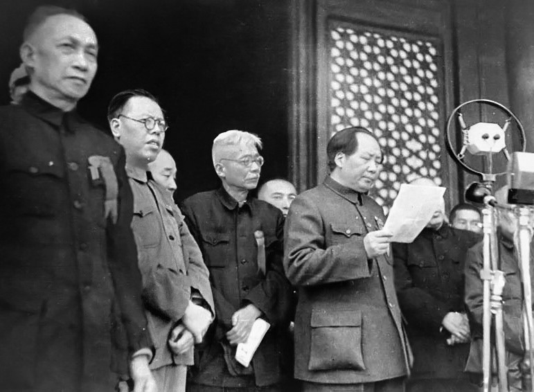 A 77 años de la proclamación de la RPCh