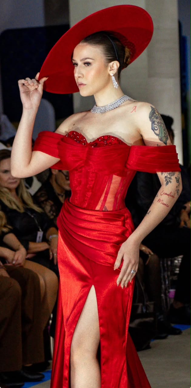Julie Veloz lleva el sello de Brava Imperia a las pasarelas del New York Fashion Week