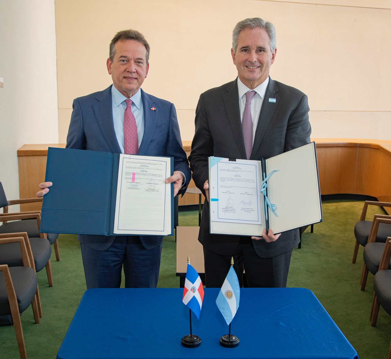 República Dominicana y la República Argentina suscribieron un Acuerdo de Servicios Aéreos